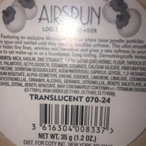 This is a translucent loose powder setting your makeup with a airspun look. - Picture 3 of 3